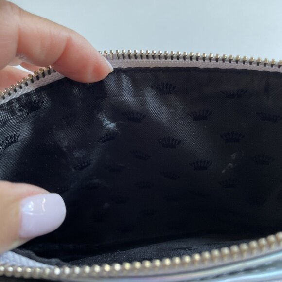 Vintage Y2K Juicy Couture Double Pouch Wristlet Silver Iridescent Zip Top Tassel - Picture 6 of 10